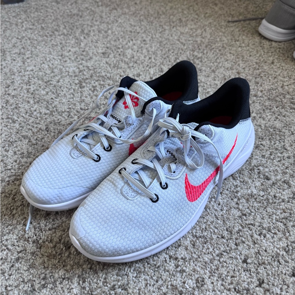 NIKE SHOES- Men 12